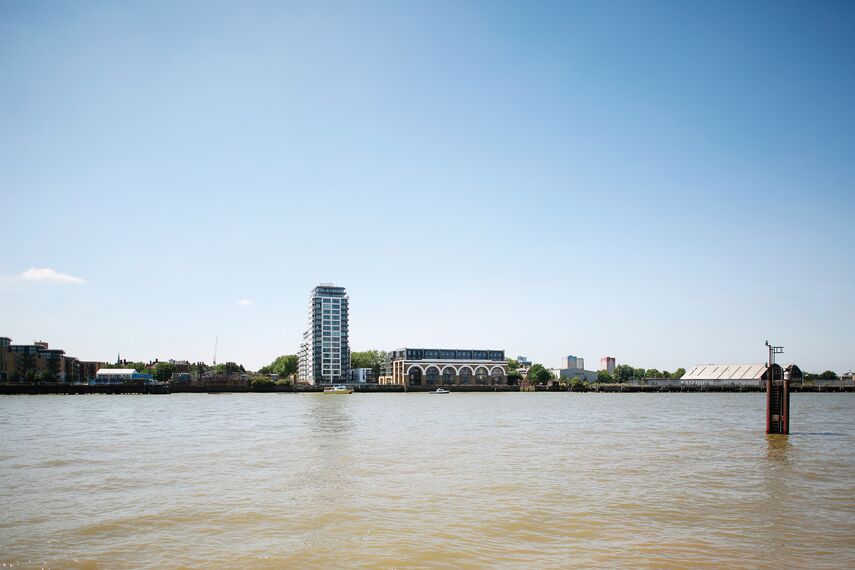 CS 38-SL Скасовані системи, ConceptSystem 77 Вікна, ConceptPatio 130 Розсувні та Розкладні системи, Vision 50 Двері і ConceptWall 50 Фасади - Apartmentcomplex Paynes & Borthwick Знаходиться в London, United Kingdom