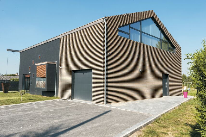 ConceptDoor 50 Двері, ThermoSystem 57 Вікна, ConceptPatio 130 Розсувні та Розкладні системи, CP 50 Розсувні та Розкладні системи і ConceptFolding 77 Розсувні та Розкладні системи - House Private House Anstaing Знаходиться вFrance