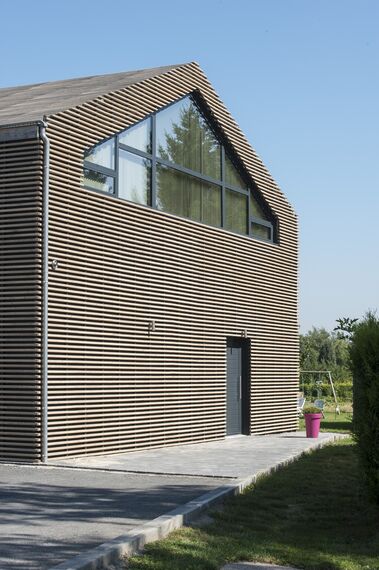 ConceptDoor 50 Двері, ThermoSystem 57 Вікна, ConceptPatio 130 Розсувні та Розкладні системи, CP 50 Розсувні та Розкладні системи і ConceptFolding 77 Розсувні та Розкладні системи - House Private House Anstaing Знаходиться вFrance