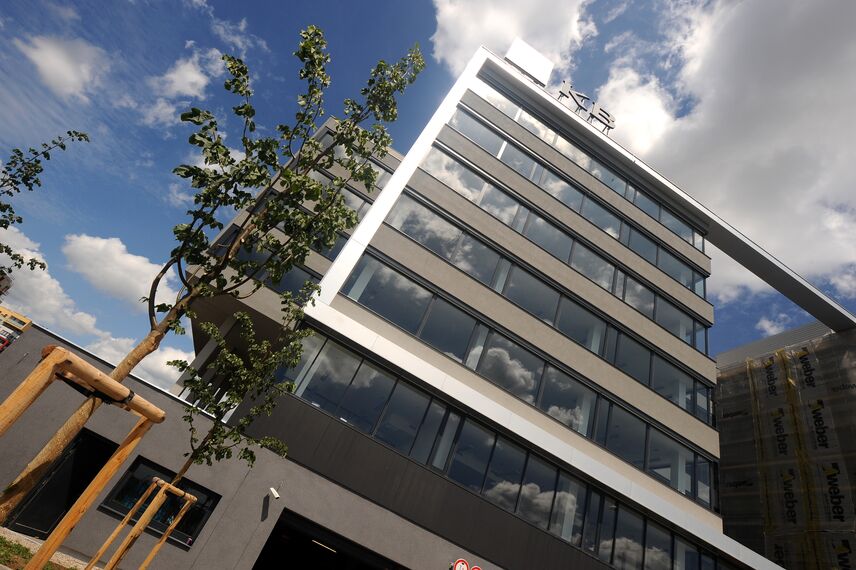 CS 86-HI (c) Скасовані системи і ConceptWall 50 Фасади - Západní město - City West - Office Building Знаходиться в Prague, Czech Republic