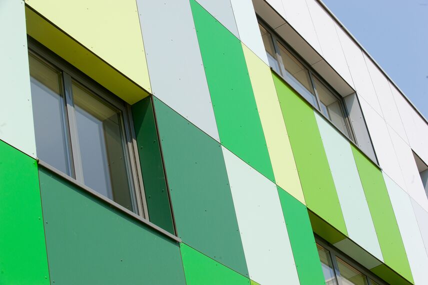 ConceptDoor 50 Двері, BriseSoleil 100 Сонячне затінення і XS 50 Вікна - Boarding school Lycée Agricole LAVAL (boarding school) Знаходиться вFrance