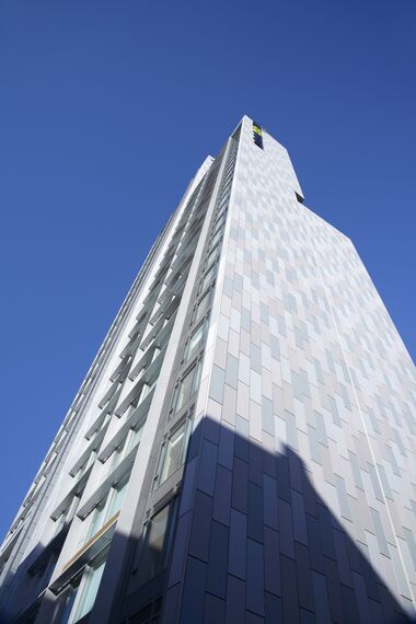 ConceptWall 50 Фасади, ConceptSystem 68 Вікна, Vision 50 Двері і ConceptWall 60 Фасади - Student Accomodation Знаходиться в Manchester, United Kingdom