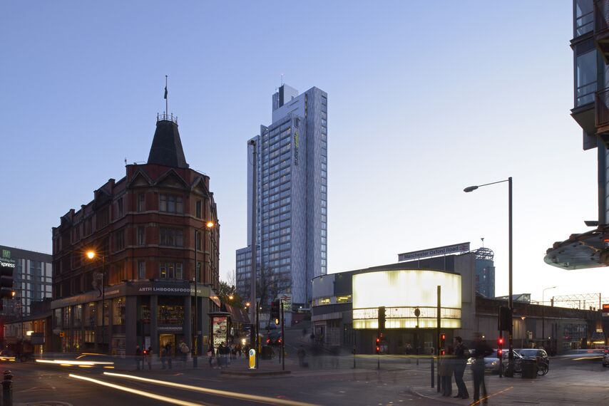 ConceptWall 50 Фасади, ConceptSystem 68 Вікна, Vision 50 Двері і ConceptWall 60 Фасади - Student Accomodation Знаходиться в Manchester, United Kingdom