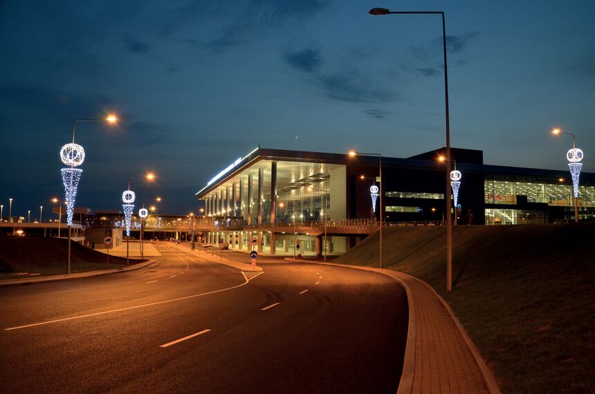 ConceptWall 50 Фасади - International Airport Prokofiev Donetsk Знаходиться в Donetsk, Ukraine
