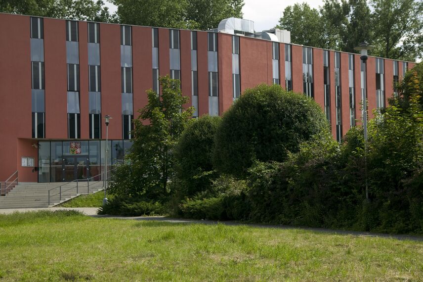 ConceptWall 50 Фасади - Office building Urad Prace Знаходиться в Frydek-Mistek, Czech Republic