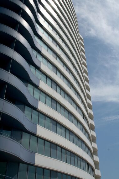 ConceptSystem 77 Двері і ConceptSystem 77 Вікна - Apartmentcomplex White Sails Знаходиться в Odessa, Ukraine