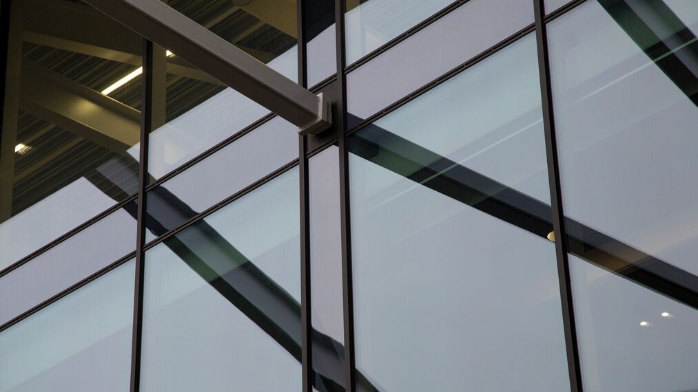 ConceptFolding 77 Розсувні та Розкладні системи і ConceptWall 50 Фасади - DC New Logic III Знаходиться в Tilburg, The Netherlands