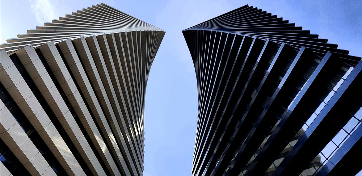 ConceptWall 50 Фасади, ConceptSystem 77 Двері і ConceptSystem 77 Вікна - Apartmentcomplex Axis Towers Знаходиться в Tbilisi, Georgia