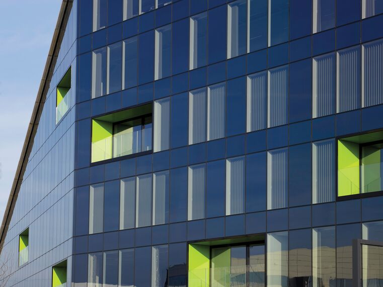 ConceptSystem 77 Двері, ConceptPatio 130 Розсувні та Розкладні системи і CW 50-SC Фасади - Office building Corda Campus Знаходиться в Hasselt, Belgium