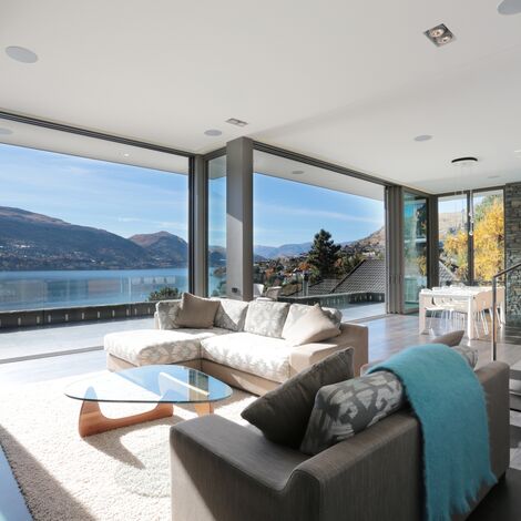 ConceptFolding 77 Розсувні та Розкладні системи і ConceptSystem 77 Вікна - Lake Wakatipu House Знаходиться в Otago, New Zealand