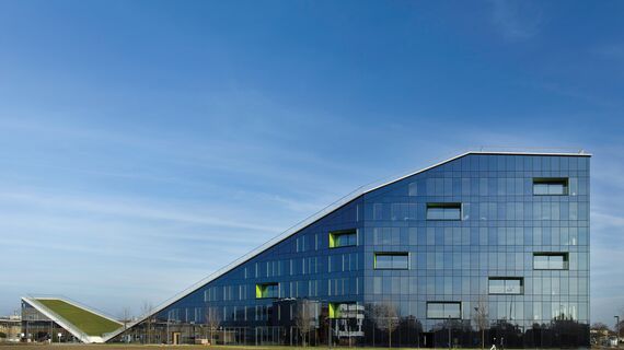 ConceptSystem 77 Двері, ConceptPatio 130 Розсувні та Розкладні системи і CW 50-SC Фасади - Office building Corda Campus Знаходиться в Hasselt, Belgium