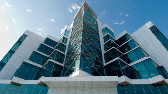 ConceptWall 50 Фасади, ConceptSystem 59Pa Двері і ConceptSystem 59Pa Вікна - Office building Al Afoo Building Знаходиться в Salmabad, Bahrain